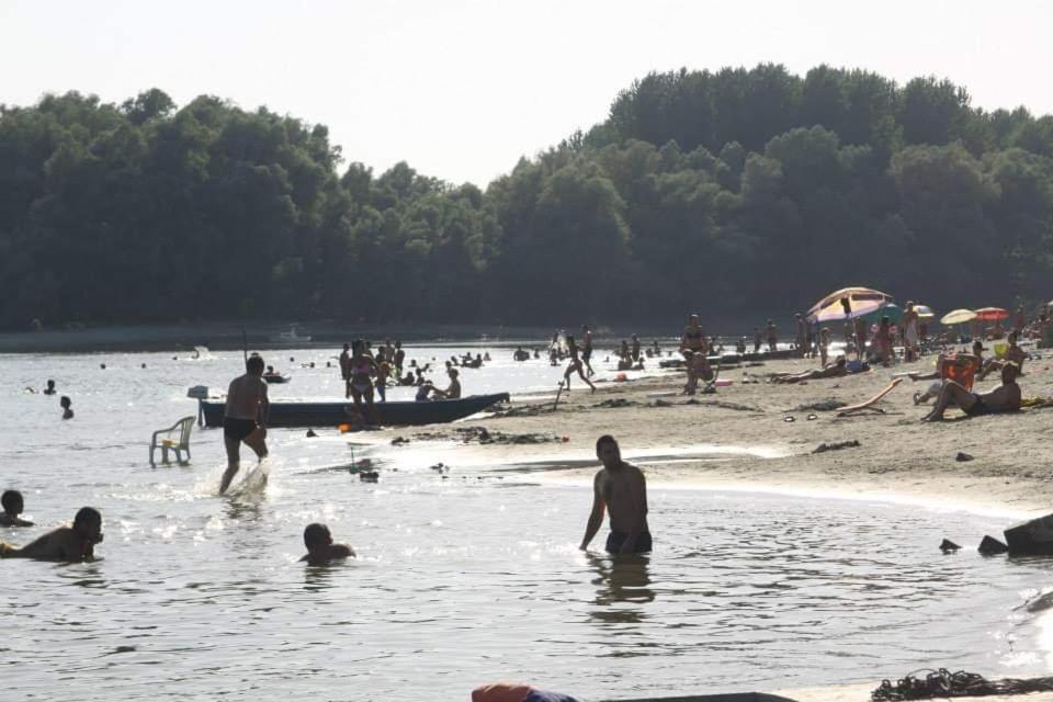 Danube Fairy Villa Futog Екстериор снимка